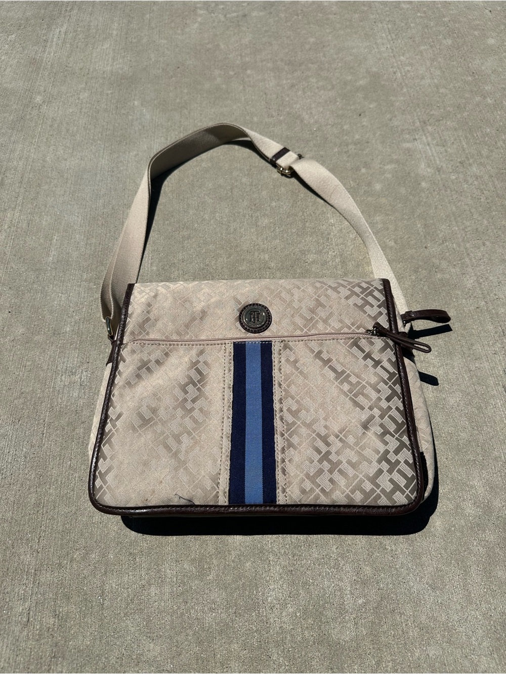 Tommy Hilfiger Beige Crossbody Bag with Blue Center Stripe